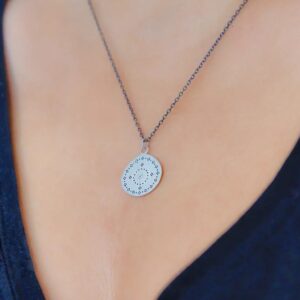Nostalgia Pendant with Gemstone