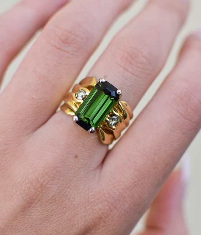 18K Yellow Gold and 14K White Gold Green Tourmaline and Diamond Wrinkle Ring