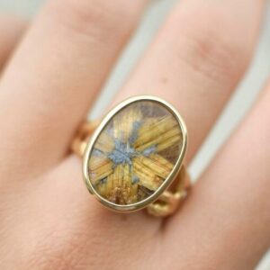 Rutilated Quartz Twig Ring in 18k Green Gold