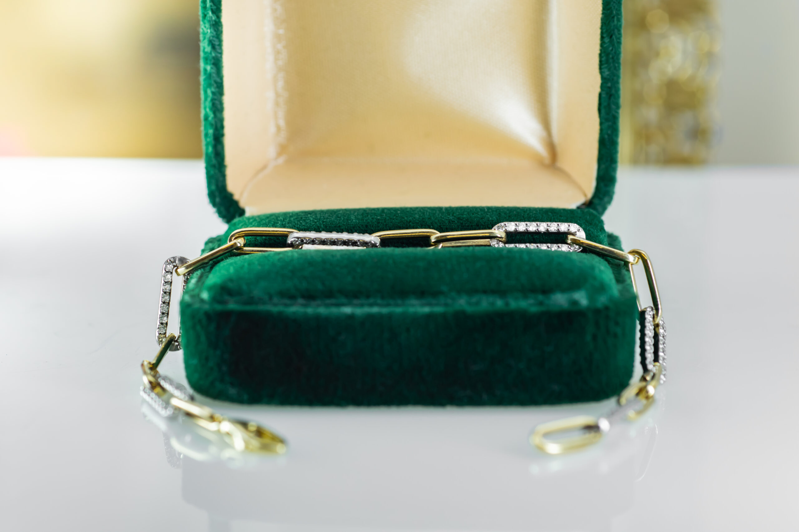 Alternating Diamond Link Bracelet - Image 2