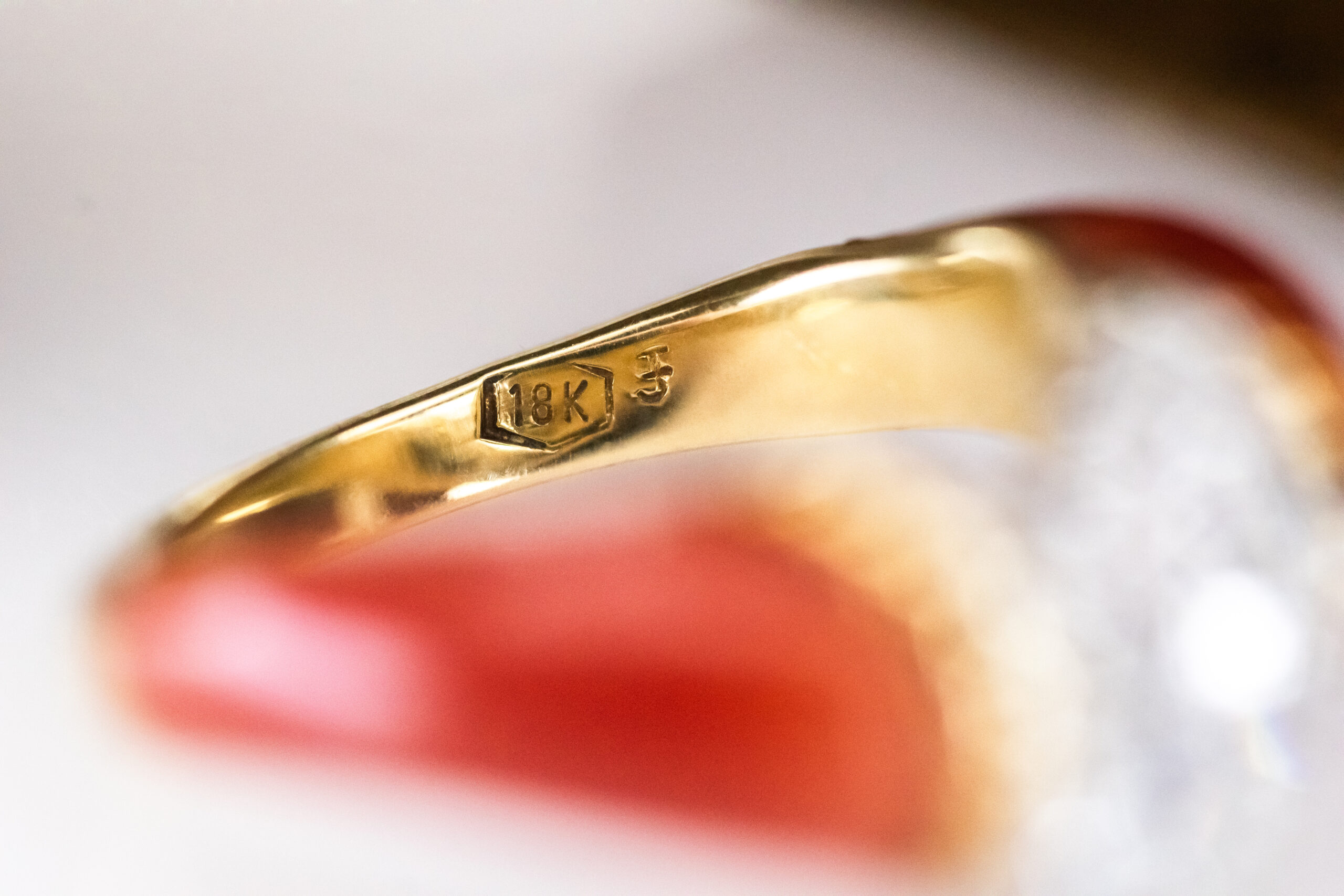 Ⓔ Coral & White Diamond V Ring - Image 4