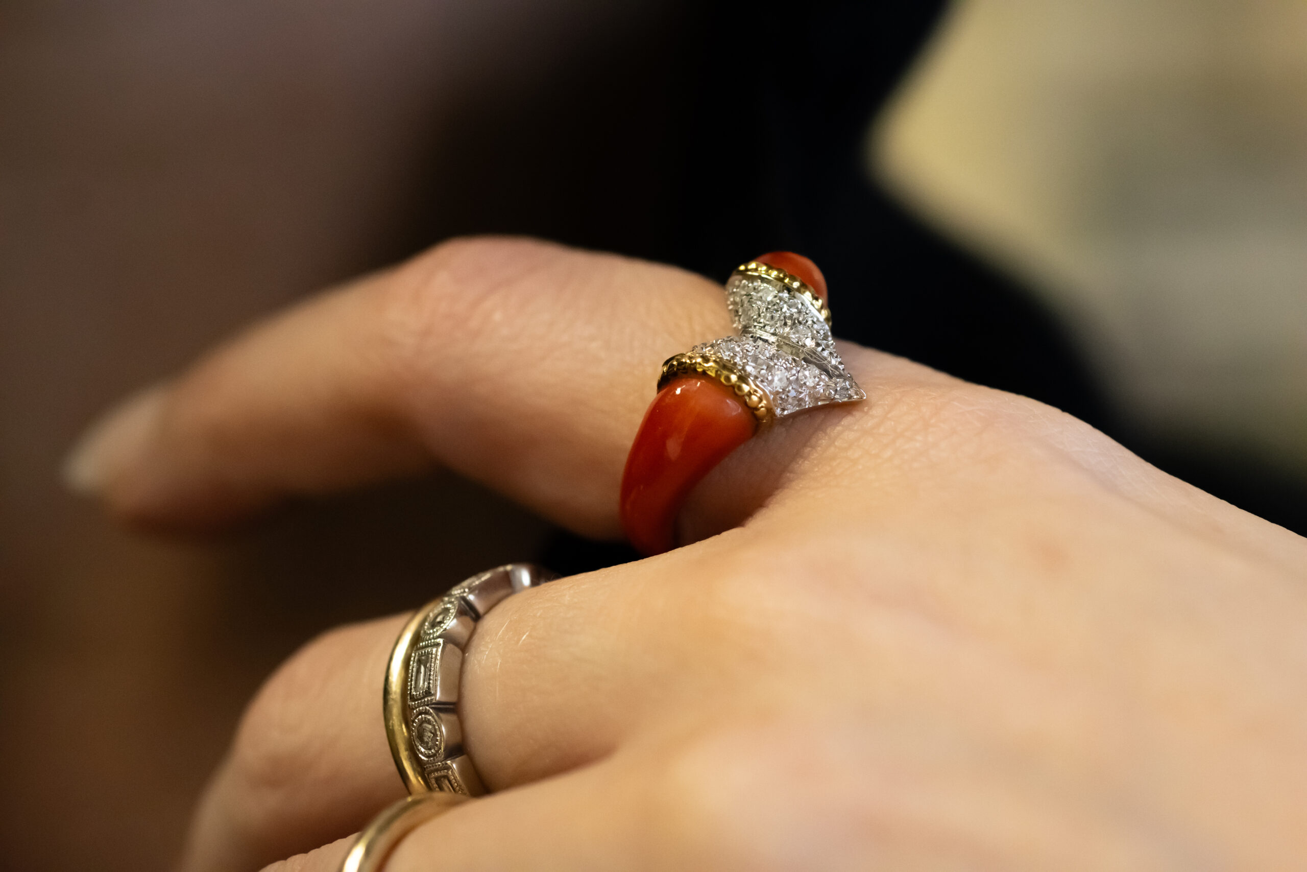 Ⓔ Coral & White Diamond V Ring - Image 5