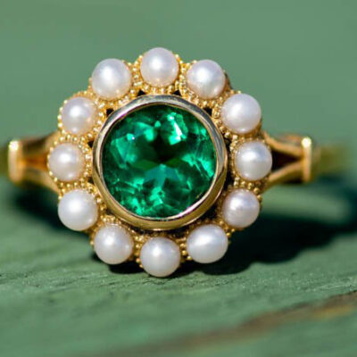 example of jewelry made with emerald
