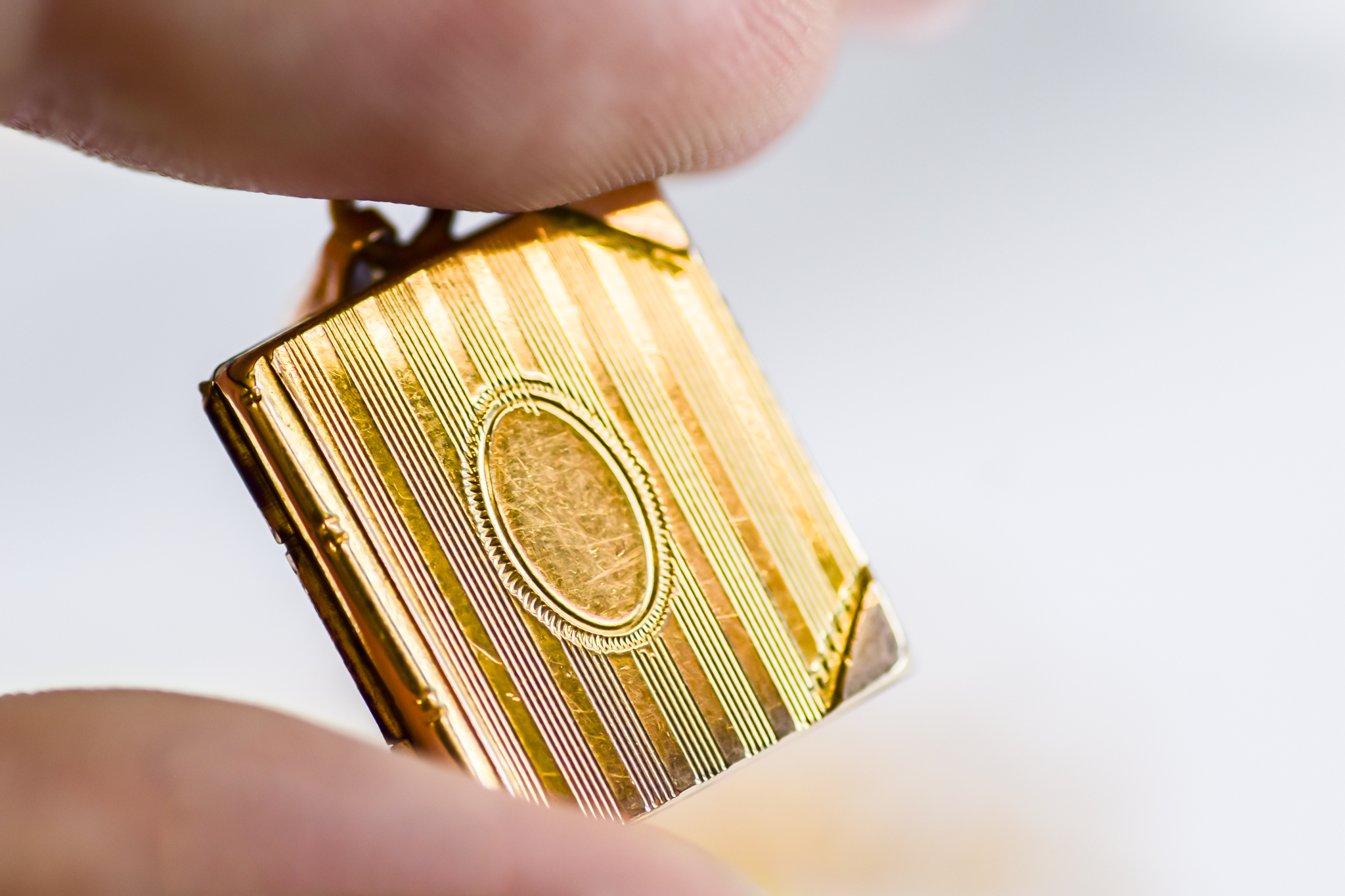 Ⓔ Vermeil Victorian Book Locket - Image 2