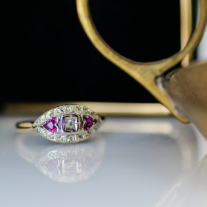 Ⓔ Ruby Heart and Diamond Ring