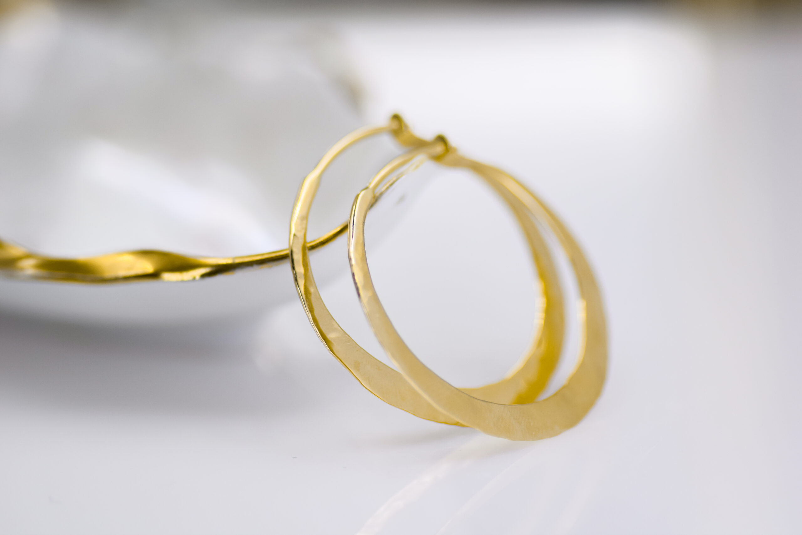 14k Round Hoop Earrings - Dapped Finish