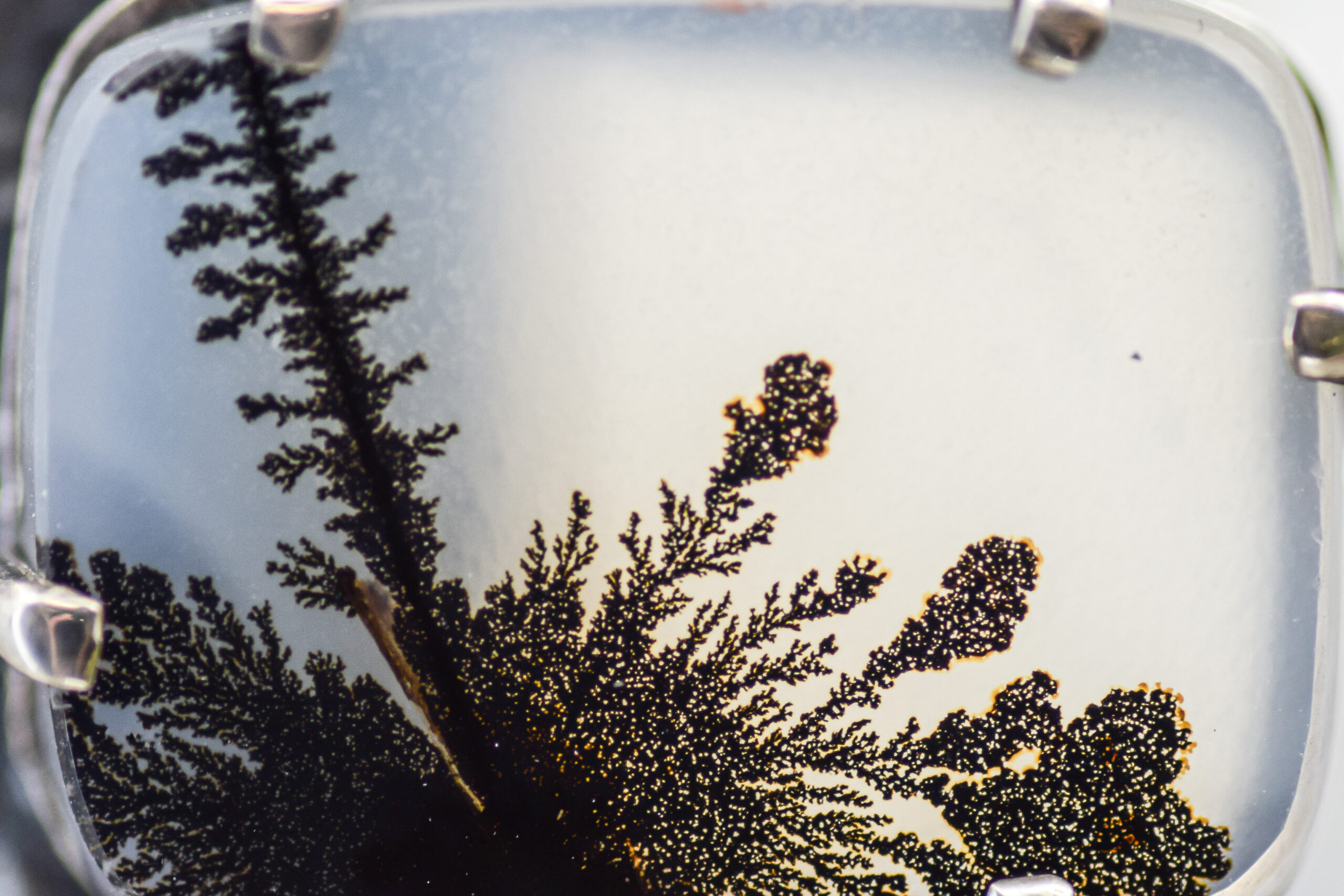 Dendritic Agate Mixed Metal Pendant - Image 4