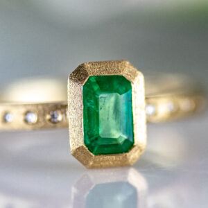 Natural Emerald & Diamond Ring