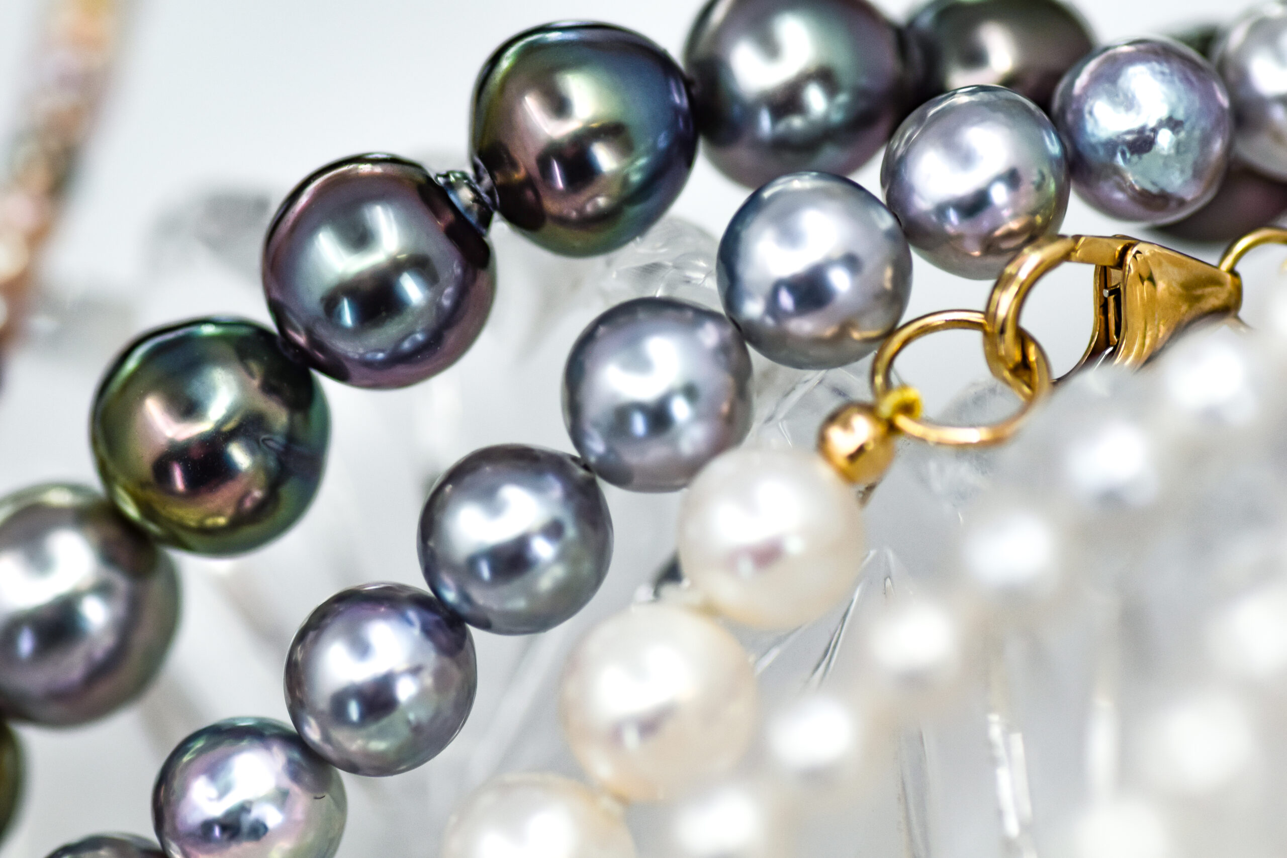 "Peacock" Tahitian Cultured Pearls - Image 5