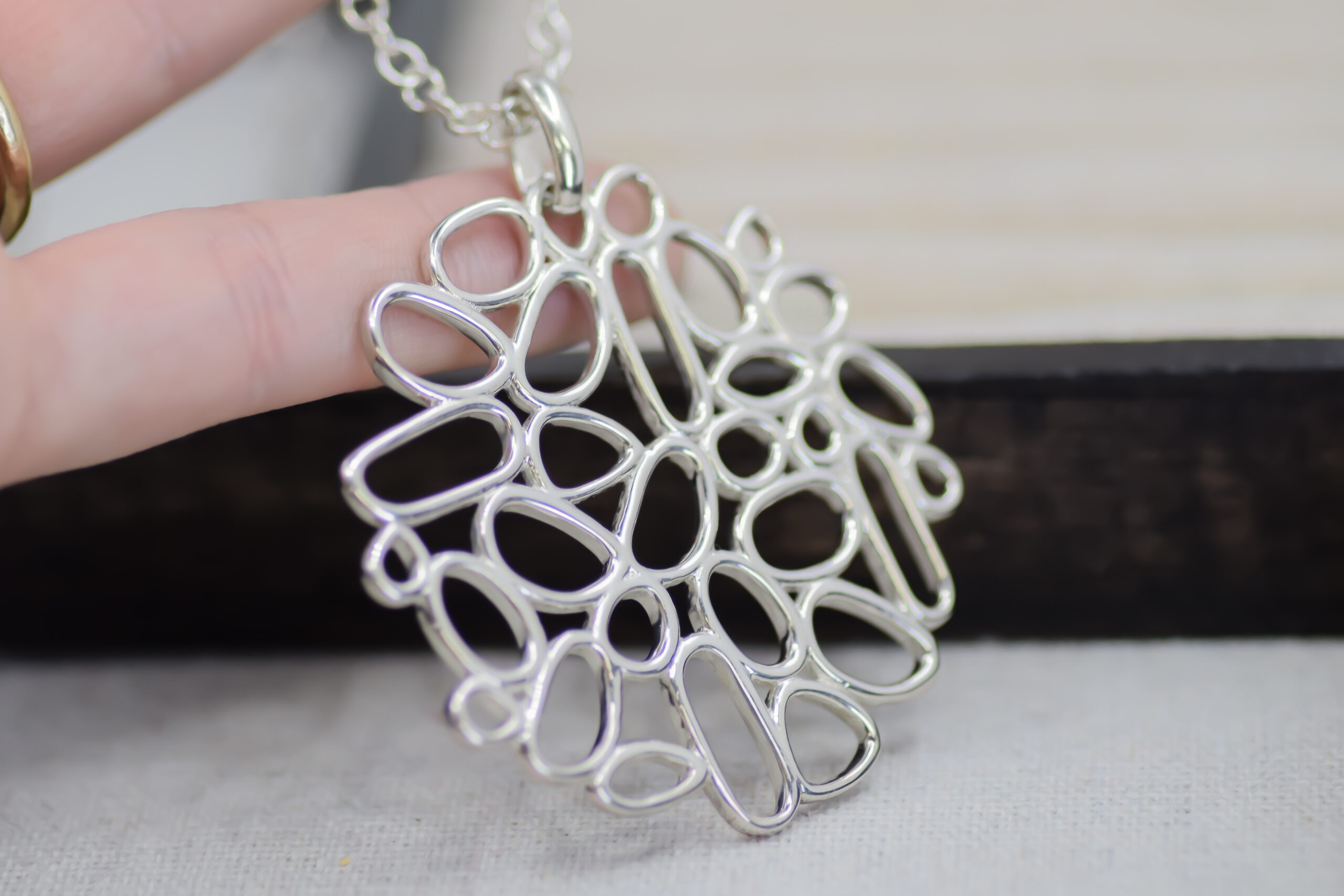 "Geos Disc" Pendant - Image 3